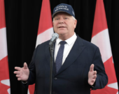 Faire écho à la campagne électorale victorieuse de Doug Ford, c’est exactement ce que devra faire Mark Carney pour devenir le prochain premier ministre du Canada, selon des experts.  &mdash; Photo : Patrick Woodbury/Archives Le Droit