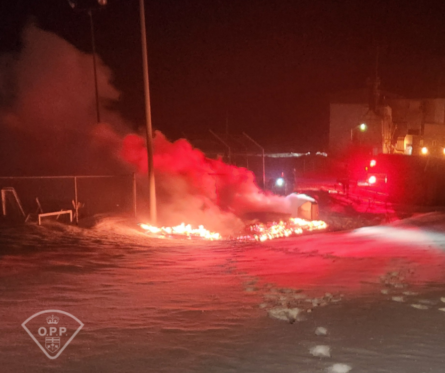 L'incendie criminel à Cochrane &mdash; Photo : PPO