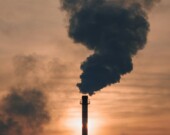 La guerre économique avec les États-Unis et les inquiétudes qu’elle génère au sein de l’électorat ont éclipsé la question du climat pendant cette campagne. &mdash; Photo : Nick Sorockin – Unsplash
