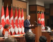 Le premier ministre Mark Carney a qualifié les nouveaux tarifs de Donald Trump sur l’acier et l’aluminium d’«illégaux» et d’«injustifiés». &mdash; Photo : Inès Lombardo – Francopresse