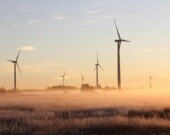 Les communautés autochtones détiennent, en totalité ou en copropriété, près de 20 % des infrastructures de production d’électricité canadiennes, tous systèmes confondus.  &mdash; Photo : Laura Penwell – Pexel