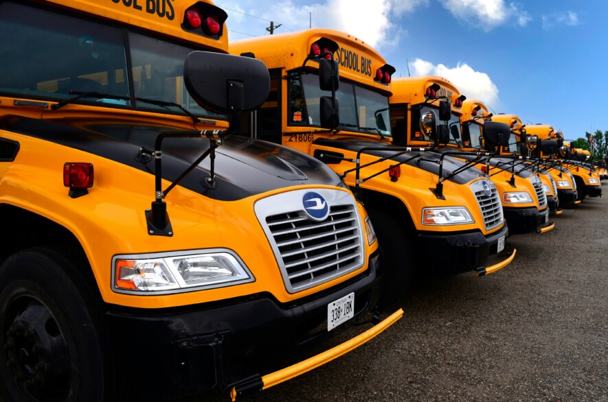 Un nouveau consortium unifiera le transport scolaire dans le Nord-Est dès 2026. &mdash; Photo : Megan Lee/Unsplash