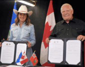La première ministre de l’Alberta, Danielle Smith et Doug Ford &mdash; Photo : FordNation/Facebook