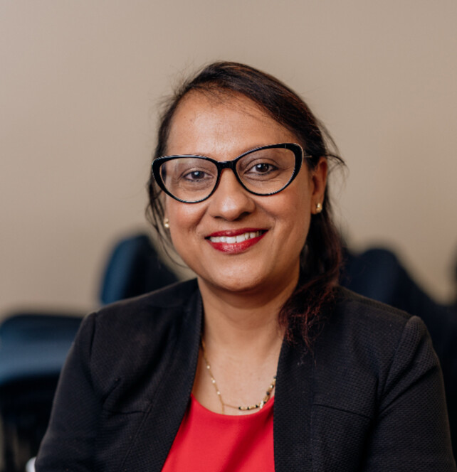 La professeure en sciences humaines et sociales interdisciplinaires à l’Université de Hearst, Sushma Dusowoth, a participé à la conférence annuelle du Conseil nternational d’Études Francophones (CIÉF) en Afrique du Sud, qui s’est tenue du 9 au 15 juin dernier.  &mdash; Photo de courtoisie