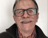 Cette distinction honorifique est remise à des citoyens dont les contributions ont eu un impact significatif dans leur milieu. &mdash; Photo de courtoisie