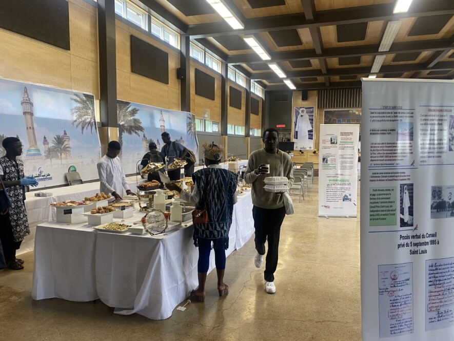 Les disciples mourides de Hearst et la communauté sénégalaise se sont réunis ce mercredi au gymnase de l’Université de Hearst pour célébrer le départ en exil de Cheikh Ahmadou, plus connu sous le nom de Grand Magal de Touba ou « 18 safar ». &mdash; Photo : Ndery Dione