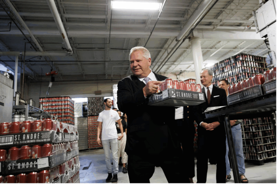 «Il nous reste encore quelques mois avant que quoi que ce soit n’expire, et nous verrons à partir de là», a répondu le premier ministre ontarien Doug Ford lorsque questionné à ce sujet, mercredi. &mdash; Photo : Cole Burston/Archives - La Presse Canadienne