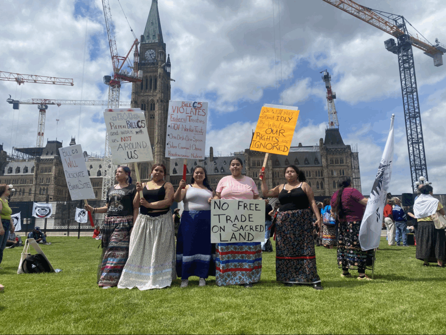 Manifestation à Ottawa &mdash; Photo : tekelders/web