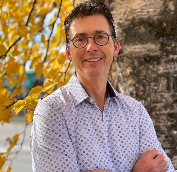 Professeur de psychologie à l’Université de Hearst, M. Beaulne est chargé de donner tous les cours de psychopathologie, incluant un nouveau cours sur la science de l’autorégulation, et aborde aussi largement tout ce qui touche à la dépression et à l’anxiété par rapport à la santé mentale. &mdash; Photo de courtoisie
