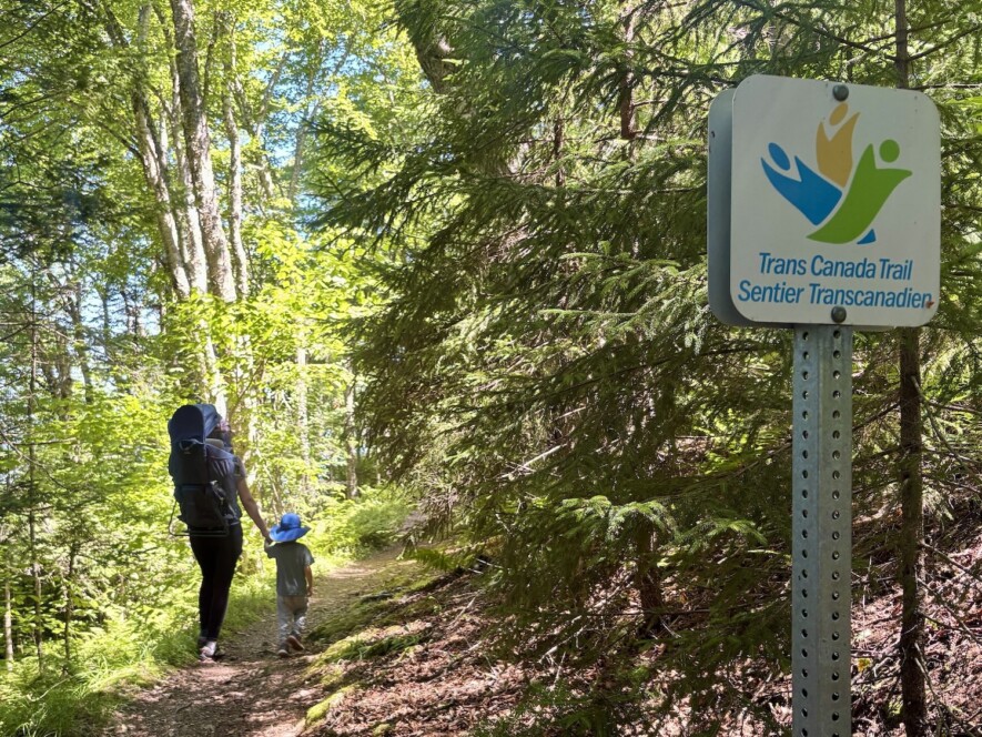 Le Sentier transcanadien s’étend aujourd’hui d’un océan à l’autre sur 29 500 kilomètres de voies navigables et terrestres. Chaque tronçon est géré à l’échelle locale par des organismes partenaires et des bénévoles.  &mdash; Photo : Marine Ernoult – Francopresse