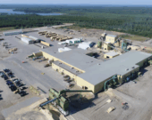Avec les tarifs américains sur le bois d’œuvre qui font mal à l’industrie forestière, l’usine d’Ear Falls, située dans le nord-ouest de l’Ontario, vient d’être fermée. &mdash; Photo : Interfor/web