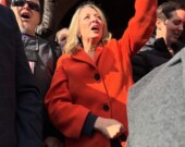 Tel qu’elle l’a indiqué sur sa page Facebook, la cheffe de l’opposition en Ontario a remercié les personnes qui étaient présentes à Queen’s Park après que Doug Ford a fait adopté le projet de loi 33. &mdash; Photo : Marit Stiles/Facebook