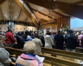 Une forte présence de la communauté à la paroisse Notre-Dame de l’Assomption de Hearst. &mdash; Photo : Ndery Dione