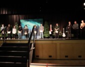De nombreux élèves ont reçu divers certificats de mérite et de distinction. &mdash; Photo : École secondaire catholique de Hearst/Facebook