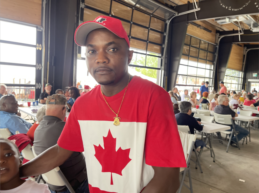 Jerry S. Ferguson participait à la célébration de la fête du Canada, le 1er juillet dernier, qui avait eu lieu devant la municipalité de Hearst. &mdash; Photo de courtoisie