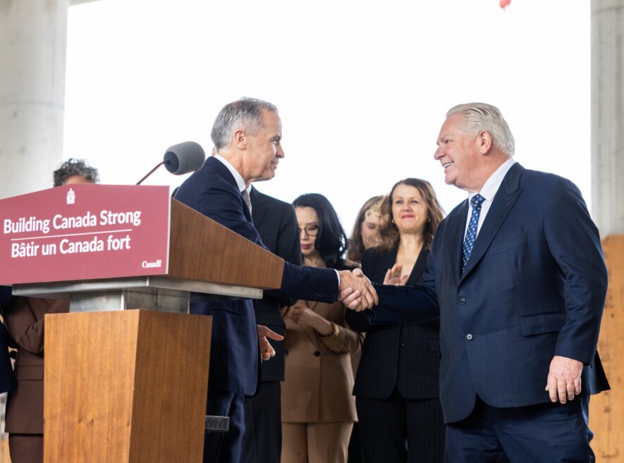 Le premier ministre Doug Ford a indiqué sur sa page Facebook que, face aux tarifs douaniers du président Trump, son équipe et celle du gouvernement fédéral travaillent ensemble pour rendre le logement plus abordable et maintenir des centaines de milliers de travailleurs en emploi. &mdash; Photo : FordNation/Facebook