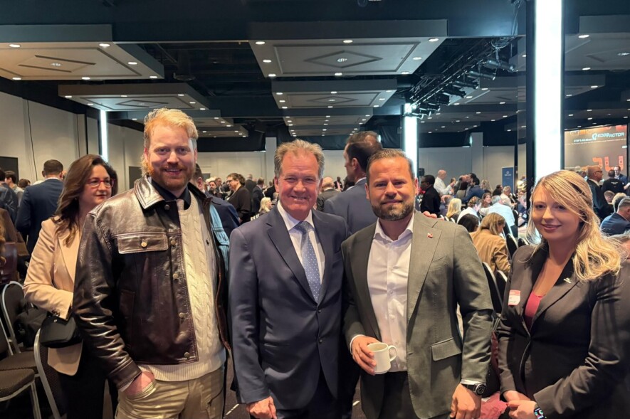David Piccini lors du déjeuner de la compétition de l’organisme Skills Ontario afin de rencontrer les compétiteurs qui démontrent le savoir-faire et le dévouement des travailleurs spécialisés de l’Ontario. &mdash; Photo : David Piccini/Facebook