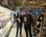 Le ministre Trevor Jones lors de sa visite, l’automne dernier, à la Formagerie St-Albert, dans l’Est ontarien. &mdash; Photo : Formagerie St-Albert Co-op Inc.