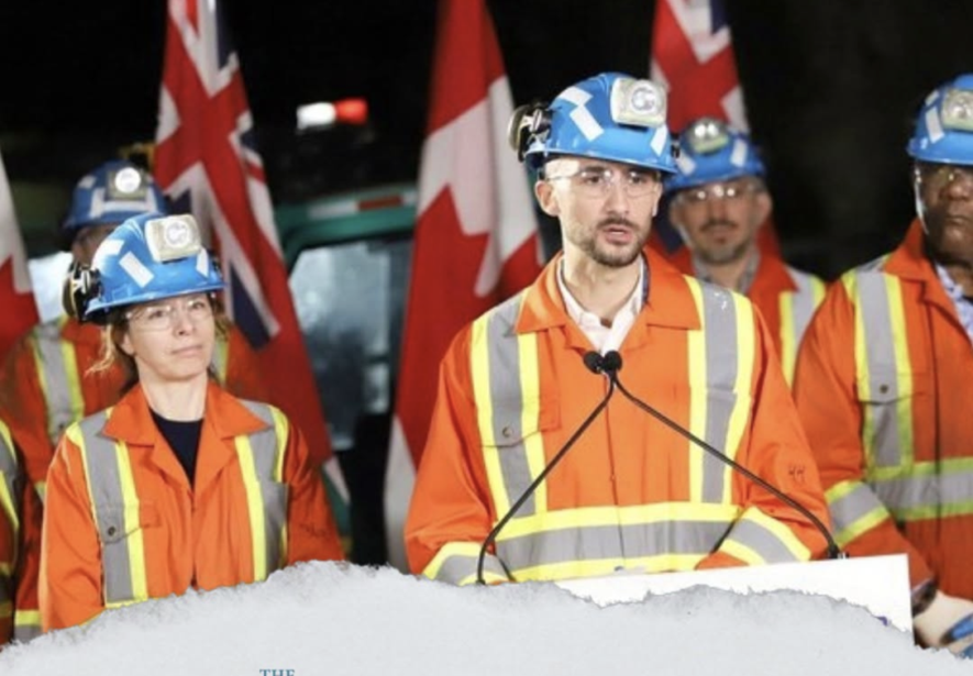 Le ministre Stephen Lecce a indiqué sur sa page Facebook après son passage à Sudbury qu’afin d’accélérer le développement d’une chaîne d’approvisionnement entièrement intégrée en minéraux critiques, de l’extraction jusqu’au produit final, l’Ontario a annoncé de nouveaux investissements dans le cadre du Fonds d’innovation pour les minéraux critiques qui favoriseront la création d’emplois et l’innovation locale. &mdash; Photo : Stephen Lecce/Facebook