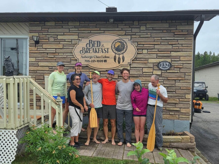 Située à proximité de la rivière Missinaibi, l’Auberge Chez Lelou à Mattice offre un hébergement aux visiteurs et aux amateurs de plein air tout au long de l’année, sur réservation. &mdash; Photos : Auberge Chez Lelou/Facebook