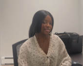 Obtenue son baccalauréat en gestion en juin 2025 à l’université de Hearst, Saoudiatou Ba occupe désormais à Nord-Aski un poste professionnel de sa passion. &mdash; Photo de courtoisie