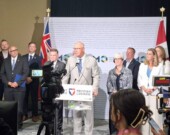 Le maire de Hearst, Roger Sigouin, espère que la Municipalité pourra bénéficier d’une partie du nouveau financement d’un milliard de dollars destiné aux municipalités. &mdash; Photo : FO Nom/Facebook