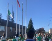 La levée du drapeau franco-ontarien, en 2025, à Hearst. &mdash; Photo : Archives/Le Nord
