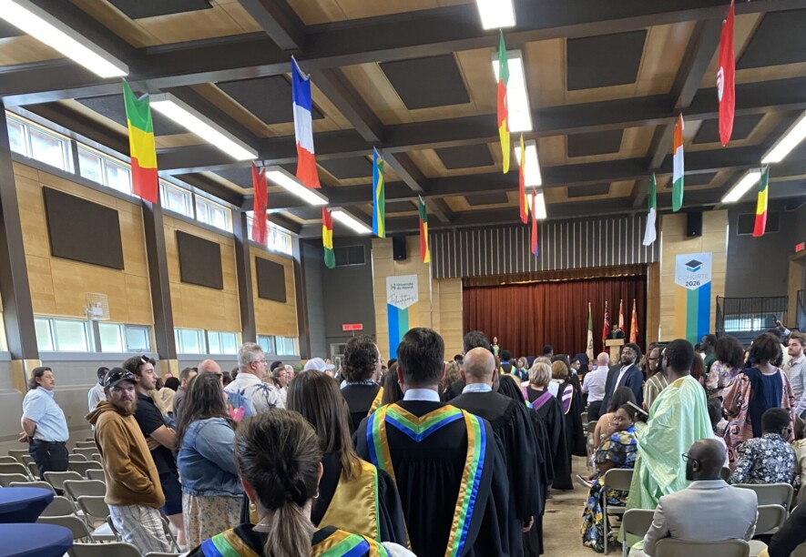 Des étudiantes et étudiants de l’Université de Hearst de la cohorte 2025-2026. L’établissement accueille 331 étudiantes et étudiants pour la rentrée d’automne 2026. &mdash; Photo : Archives/Le Nord