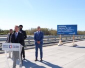 Légende : Le ministre Georges Pirie en compagnie de son collègue Prabmeet Sarkaria, ministre des transports pour faire le lancement des travaux d’élargissement de la route 11/17 entre le chemin McGuire et le chemin Coughlin &mdash; Photo : Georges Pirie/Facebook