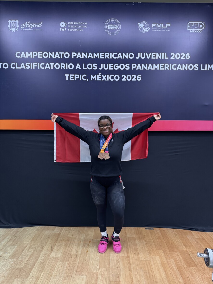 La jeune haltérophile participait à une des dernières compétitions à titre d’athlète junior; elle a ramené deux médailles de bronze et battu un record personnel du même souffle. &mdash; Photo de courtoisie