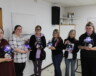 Participants et décorations au bricolage d’Halloween du Club canadien-français de Geraldton. &mdash; Photo : Stéphanie Laplante