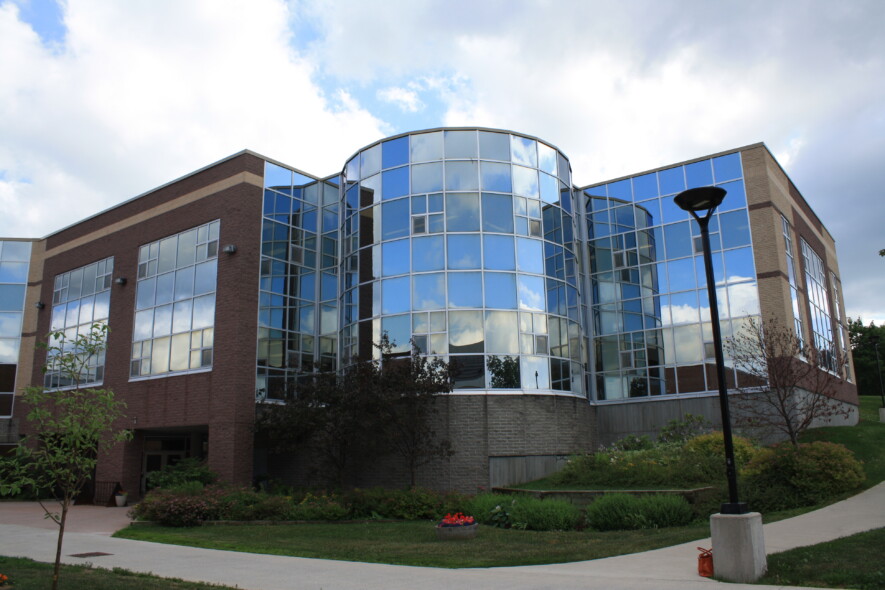   Courtoisie de la bibliothèque Ferris Hodgett