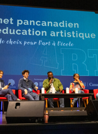 Une membre de l’audience a affirmé durant la période de questions et de commentaires que l’éducation artistique constitue «une essence pour l’existence». Selon elle, l’art transforme le français, d’une simple matière scolaire, en une expérience vécue. &mdash; Dany Lepage