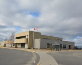 L’aéroport de Wabush a été touché par une nouvelle interruption du service commercial après la mise hors service de deux véhicules de lutte contre les incendies. &mdash; Éric Cyr (TDN)