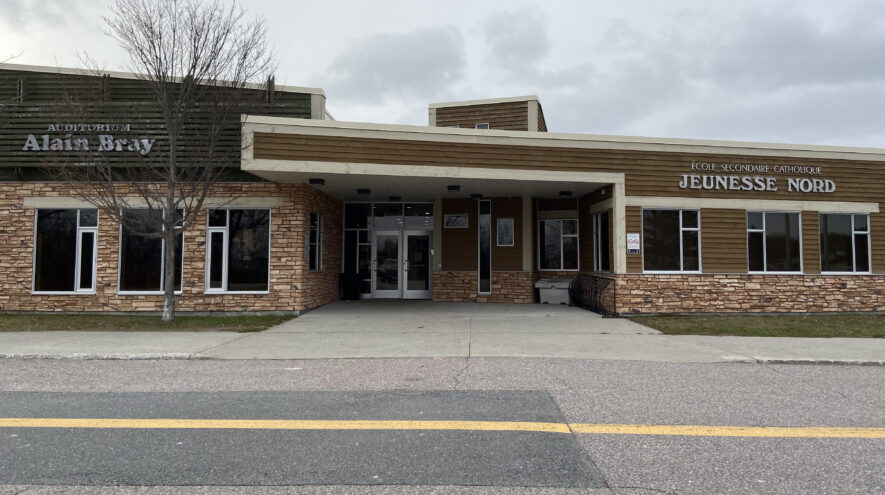 La projection aura lieu à l’École secondaire catholique Jeunesse-Nord. — Photo : Renée Stutt