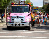 La parade Fierté Sudbury Pride de 2018. &mdash; Photo : Archives du Voyageur