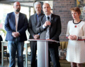 Les quatre députés néodémocrates présents pour la déclaration à Sudbury : Terence Kernaghan (London North Centre), Chris Glover (Spadina-Fort York), Jamie West (Sudbury) et France Gélinas (Nickel Belt). &mdash; Photo : Julien Cayouette