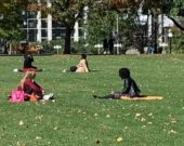 Même si le sujet est de plus en plus abordé, notamment grâce à des mouvements comme Black Lives Matter, plusieurs constatent que le racisme est toujours présent à différents niveaux dans la société. &mdash; Crédit : Gabrielle Beaupré