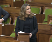 Légende : La ministre des Finances et vice-première ministre, Chrystia Freeland lors de la présentation de l’Énoncé économique d’automne le 30 novembre 2020. &mdash; Source : Capture d’écran CPAC