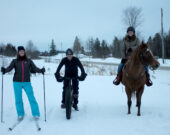 Alicia Giroux, Sébastien Giroux et Isabella Giroux ont chacun leur activité d’hiver préférée. &mdash; Photo : Amélie Giroux
