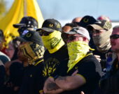 Manifestation des Proud Boys à Raleigh, novembre 2020. &mdash; Crédit : Anthony Crider – Flickr