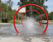 Les jeux d'eau du parc Twin Forks à Sudbury &mdash; Photo : Julien Cayouette
