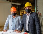 Le nouveau recteur de l’UOF, Pierre Ouellette, a visité le campus de l’établissement «archimoderne, à cinq minutes du lac Ontario». &mdash; Crédit : Page Facebook UOF