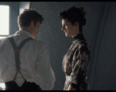 Niels Schneider et Noémie Merlant dans les rôle de Pierre Louÿs et Marie de Régnier dans Curiosa — Photo : Capture d’écran  