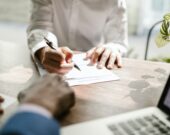 Le gouvernement veut serrer la vis aux consultants en immigration fraudeurs. À cette fin, le Collège des consultants en immigration et en citoyenneté ouvrira ses portes le 23 novembre prochain. &mdash; Crédit : Rodnae productions – Pexels