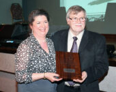 Diane Charette-Lavoie et Jean-Pierre Pichette, les récipiendaires du Prix du Billochet du jongleur 2016 et 2017. &mdash; Photo : Archives