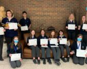 Tous les élèves du Collège Notre-Dame qui ont remporté un prix lors de l’Expo-sciences régionale de Sudbury. &mdash; Photo : Courtoisie