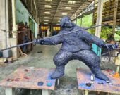 Pour le centenaire de Nanook of the North, une sculpture représentant Allakkariallak, celui qui a incarné Nanook, réalisée par Patrick Thompson, sera installée au cœur de la communauté.  &mdash; Photo : Courtoisie Shaomik Inukpuk