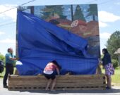 Le dévoilement de la nouvelle murale de St-Charles — Photo : Éric Boutilier