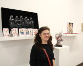 Nicole Poulin devant ses créations pour l’exposition Perdu & retrouvé.  &mdash; Photo : Julien Cayouette